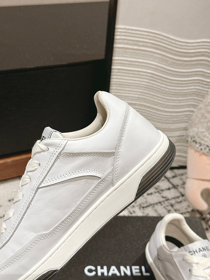 SNEAKER IN WHITE HAND-POLISHED CALFSKIN 977831