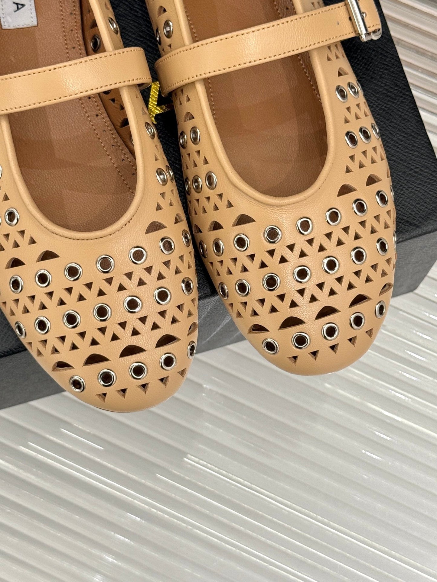 MARY JANE IN SEPIA TAN CALFSKIN