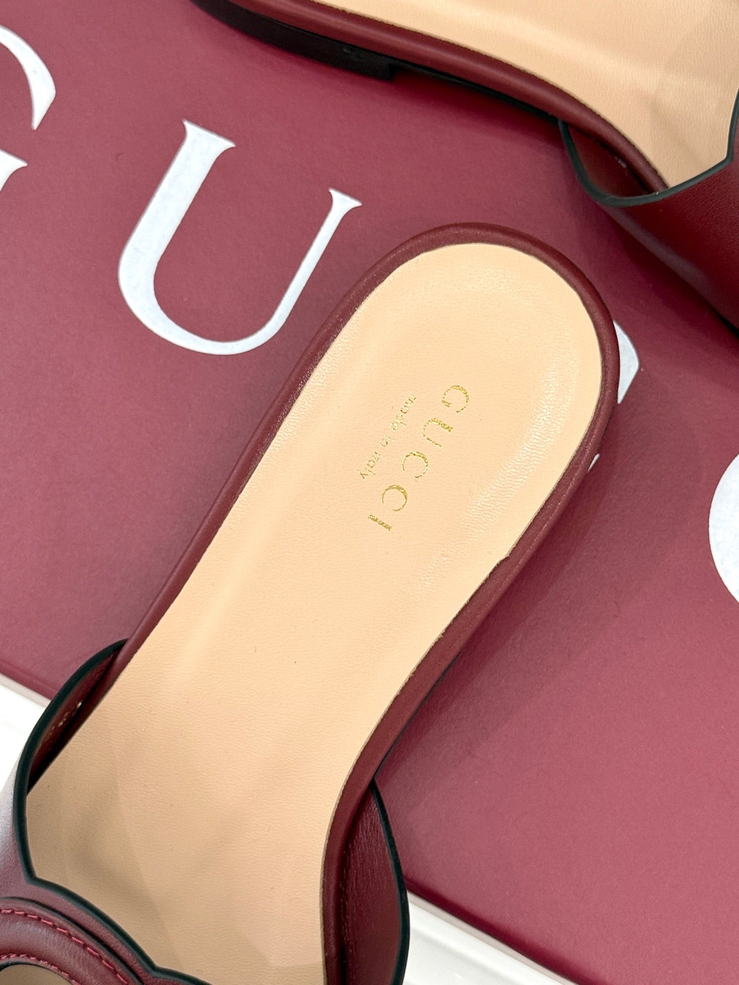 SLIDE SANDALS IN RED CALFSKIN