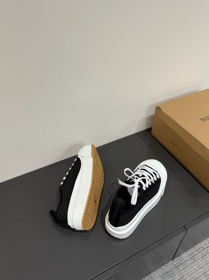 VULCAN PLATFORM SNEAKER IN BLACK CANVAS