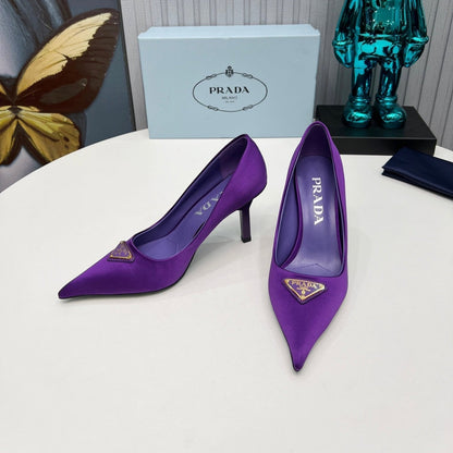 HIGH-HEEL PUMPS IN VIOLET SATIN