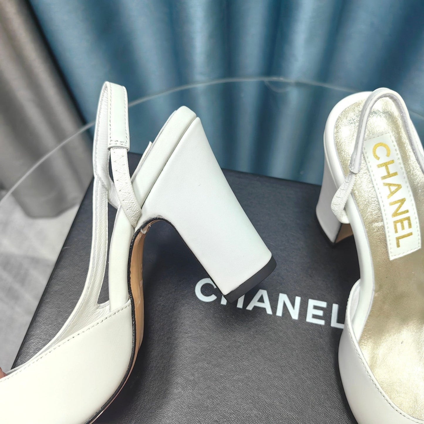 HIGH SLINGBACKS IN WHITE MIX BLACK LAMBSKIN