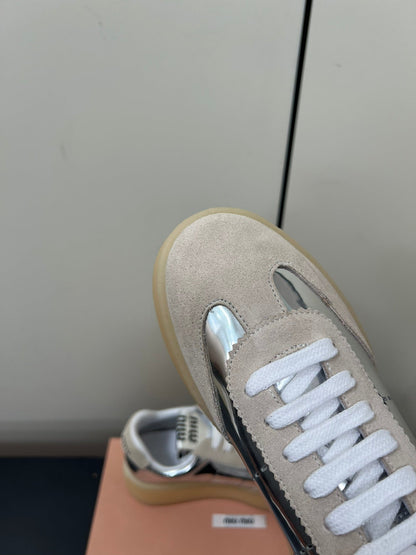 THICK-SOLED RETRO SNEAKERS IN SILVER METALLIC LAMBSKIN AND BEIGE SUEDE