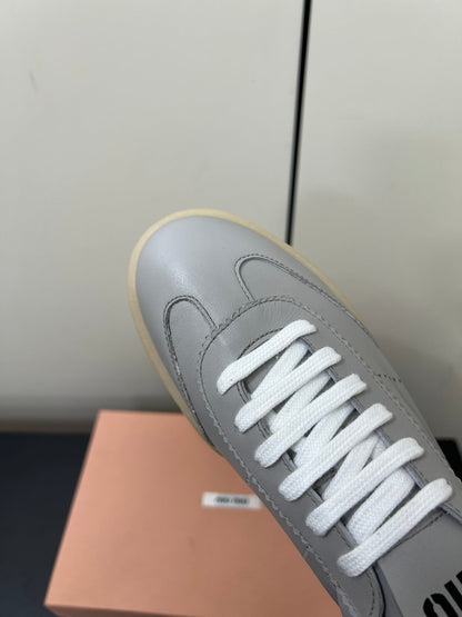 THICK-SOLED RETRO SNEAKERS IN PALE GRAY SMOOTH LAMBSKIN