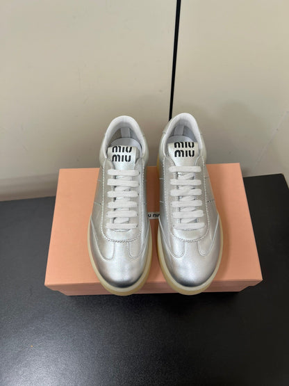 THICK-SOLED RETRO SNEAKERS IN SILVER METALLIC SMOOTH LAMBSKIN