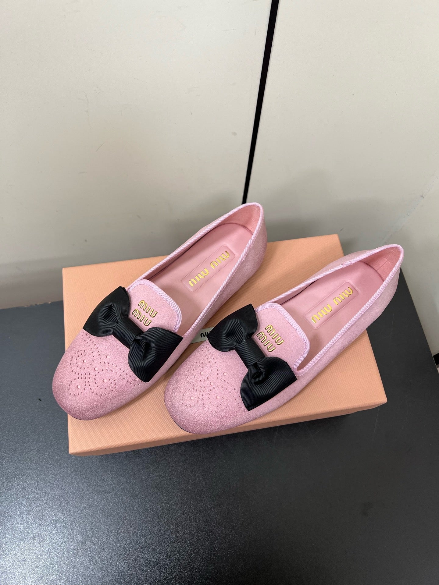 LOAFERS WITH BOW IN PINK SUEDE