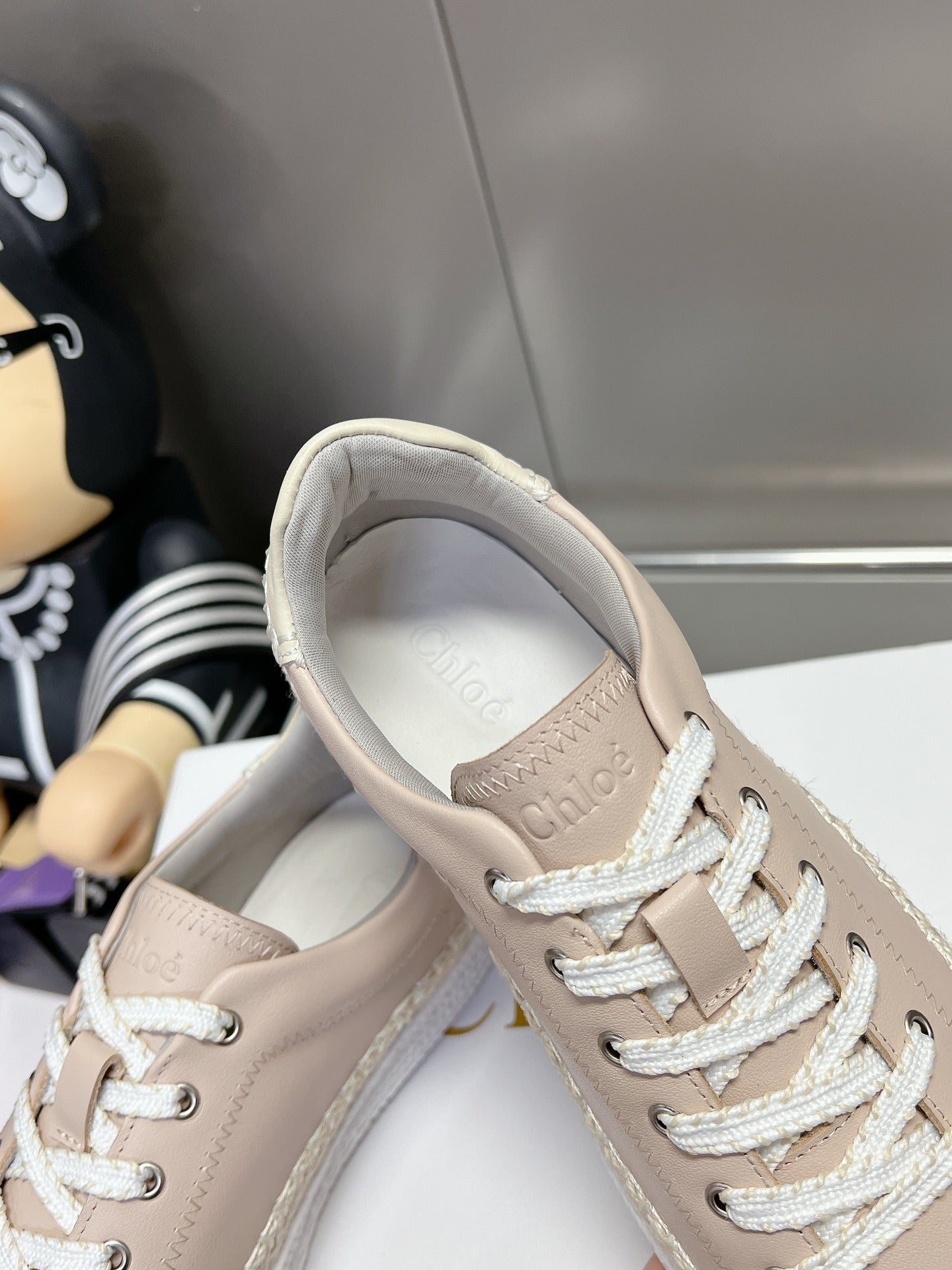 TELMA LACE-UP SNEAKER IN DESERT SAND LAMBSKIN AND RAFFIA