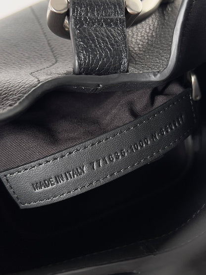 SILVER LOCKER SHOULDER BAG 24 IN BLACK CALFSKIN