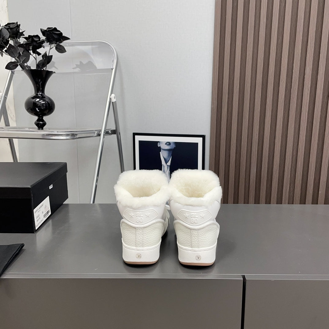 HIGH-TOP SNEAKERS IN WHITE CALFSKIN WITH FLEECE LINING
