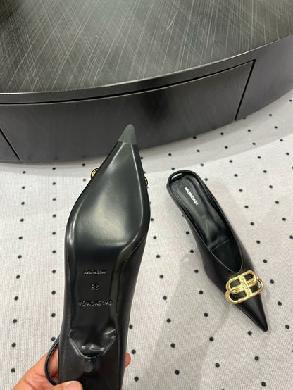 HEELED SLINGBACK 45 MM IN BLACK SMOOTH LAMBSKIN GOLD HARDWARE