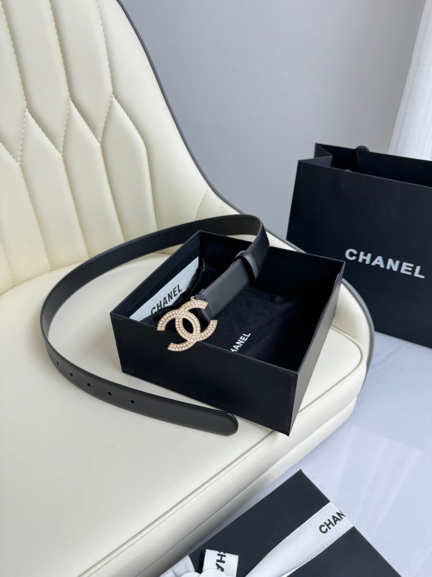 CC BELT 30MM IN BLACK SMOOTH CALFSKIN GOLD HARDWARE ATTACH RHINSTONES