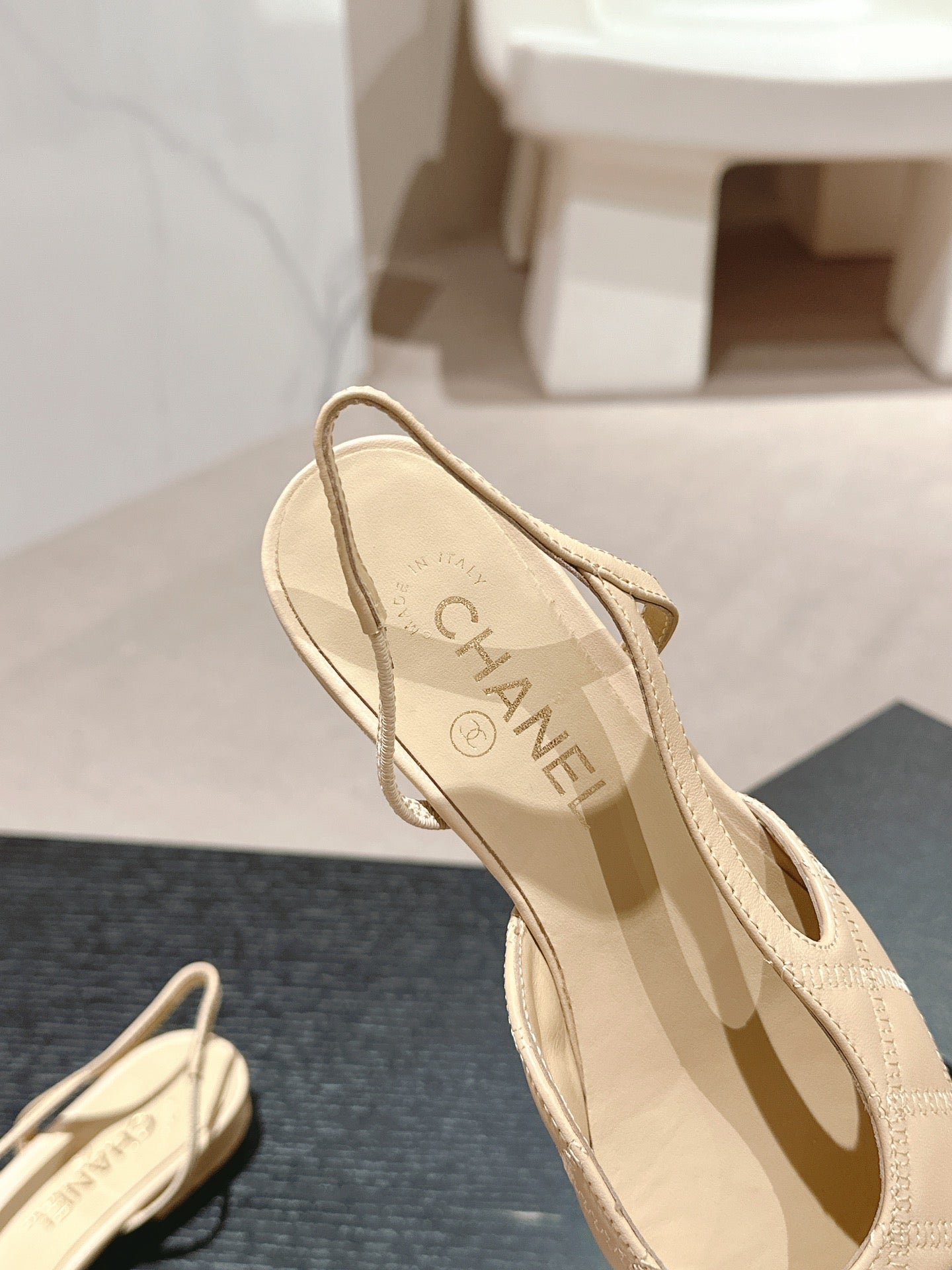 SLINGBACKS IN BEIGE CREAM LAMBSKIN AND BLACK SATIN