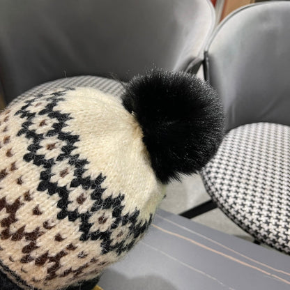 BEANIE HAT IN COLORFUL WOOL 394006
