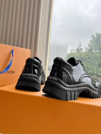 LV ARCHLIGHT SKATE SNEAKER IN BLACK GLOSSY CALFSKIN