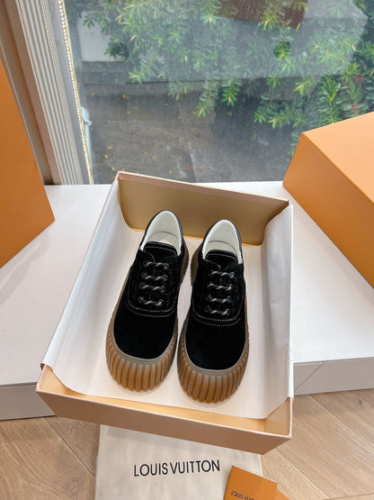 LV ARCHLIGHT SKATE SNEAKER IN BLACK EMBOSSED SUEDE