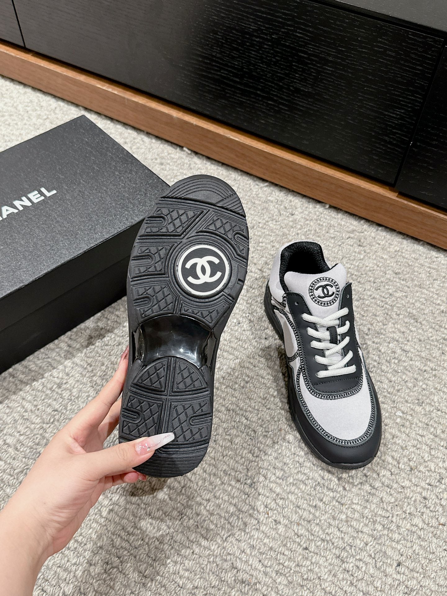 CLASSIC TRAINER IN GREY MIX BLACK FABRIC