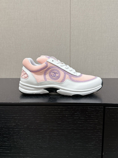 CLASSIC TRAINER IN LIGHT PINK MIX WHITE FABRIC