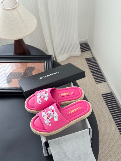 SLIPPERS IN PINK SHEEPSKIN MIX FABRIC AND STRAPS BASE