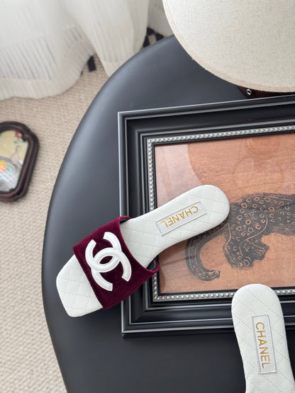 SLIPPER IN WHITE CALFSKIN MIX RED VELVET
