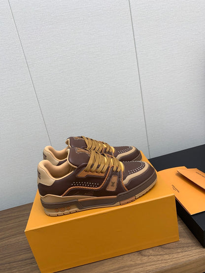 LV WOMEN'S TRAINER IN MARRON CALFSKIN