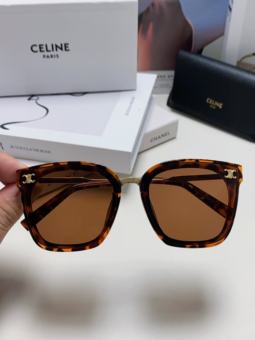 TRIOMPHE SUNGLASSES 548590 IN HAVANA ACETATE