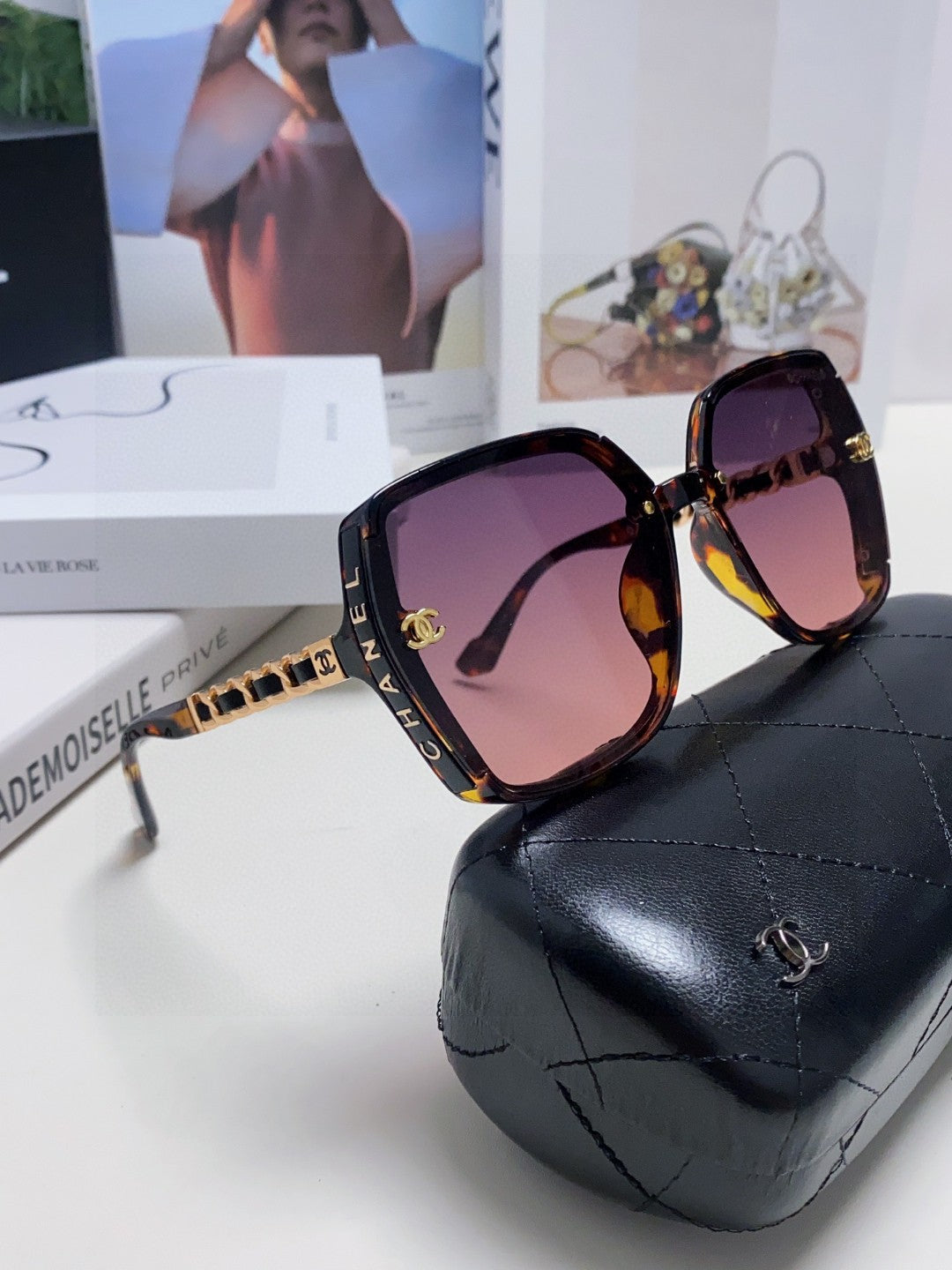 SQUARE SUNGLASSES 632875 IN HAVANA ACETATE