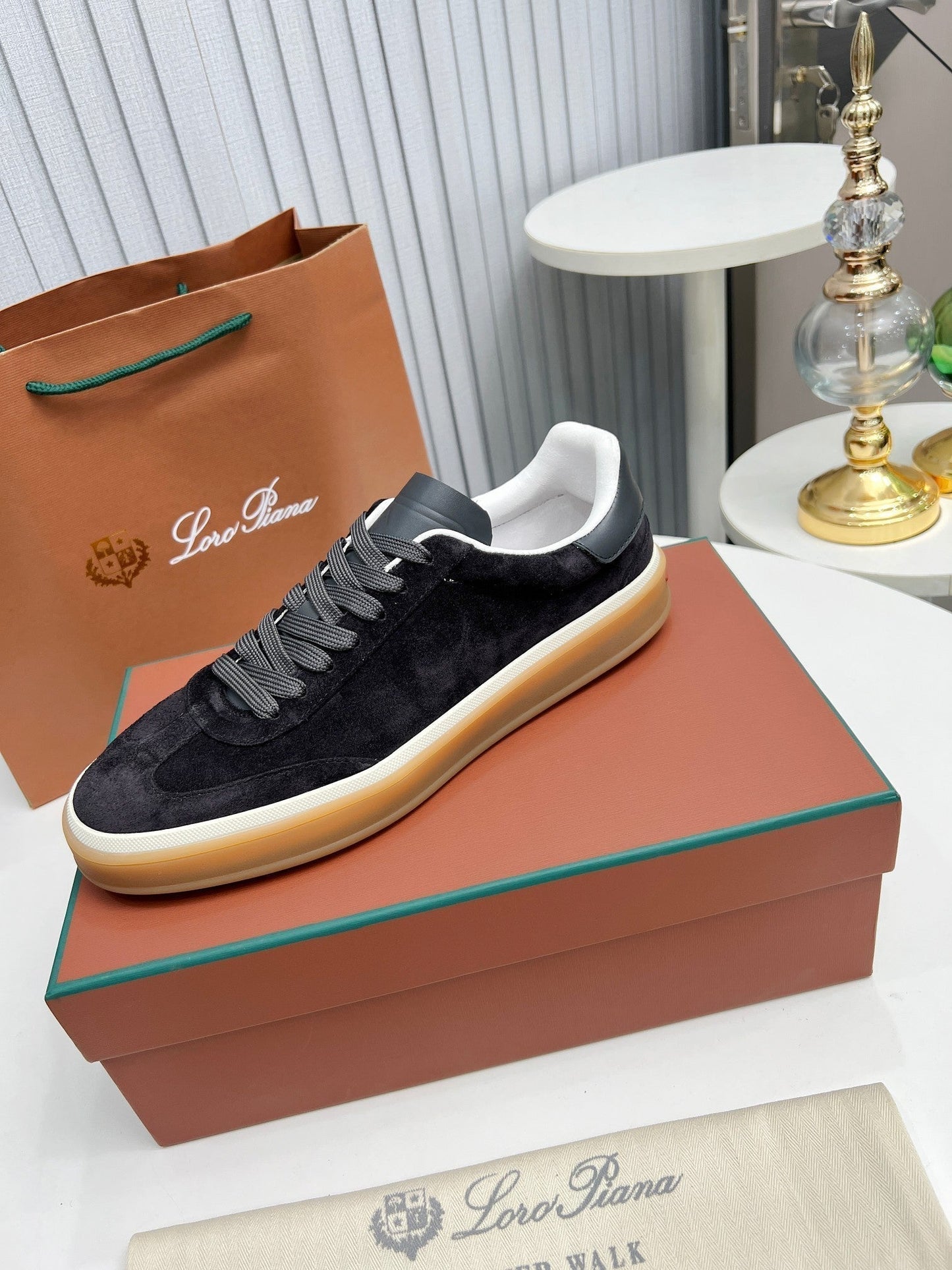 LP TENNIS WALK SNEAKERS CHARCOAL SUEDE