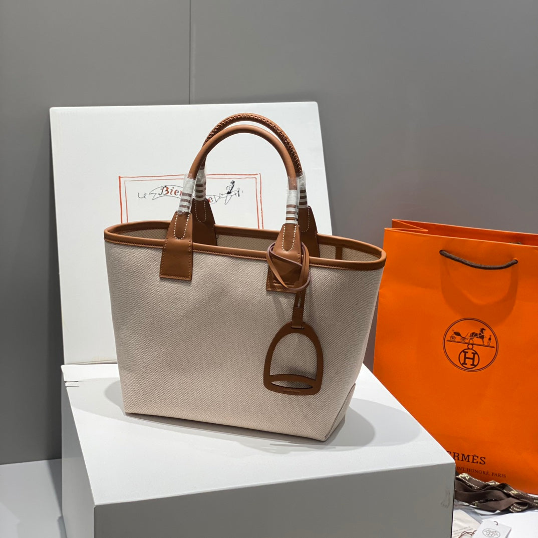 STEEPLE 28 BAG IN OFF-WHITE H CANVAS AND BROWN SWIFT CALFSKIN