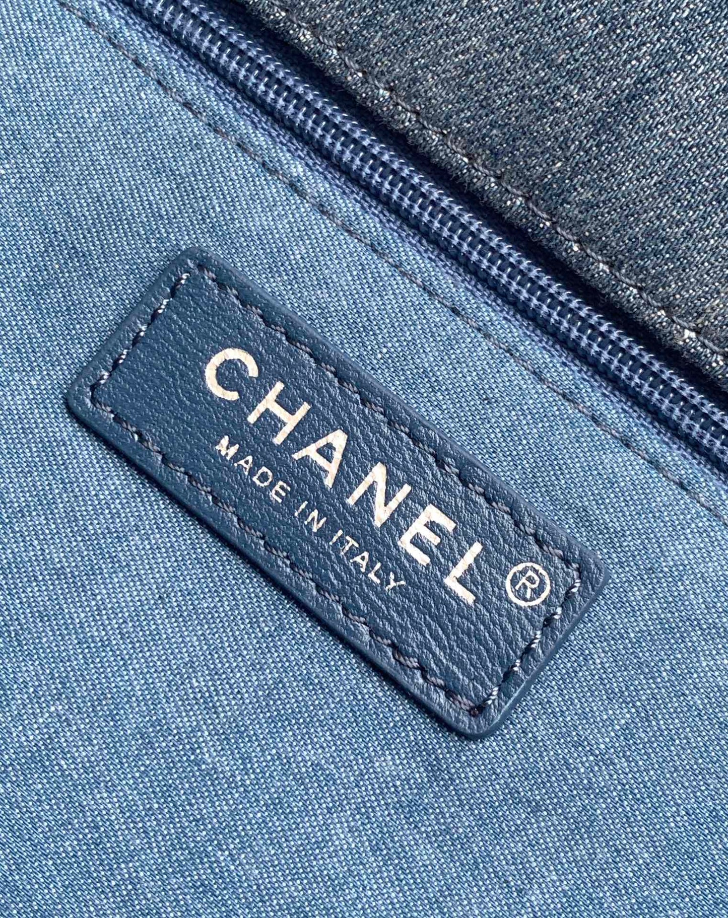 CC MINI 25 CLASSIC BAG IN BLUE COBALT DENIM