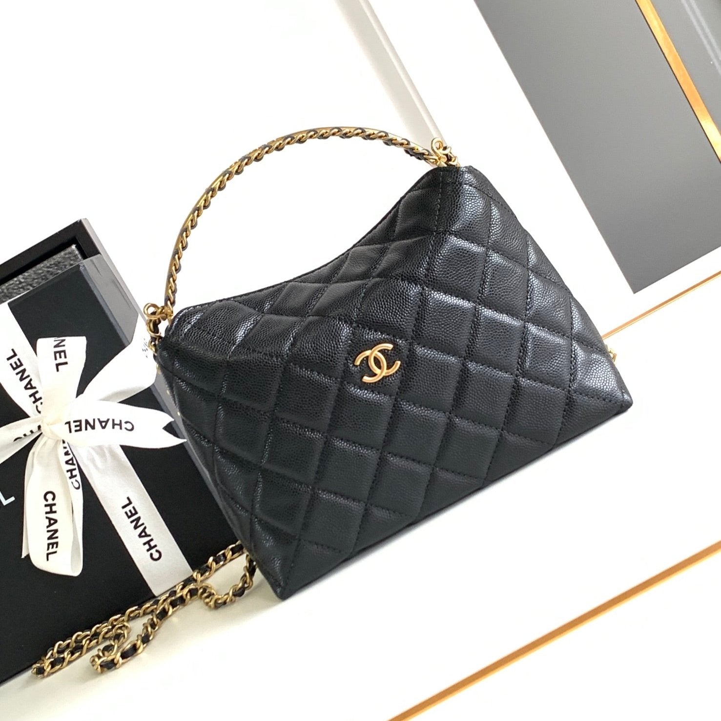 CC MINI 19 CLUTCH WITH STRAP IN BLACK CALFSKIN
