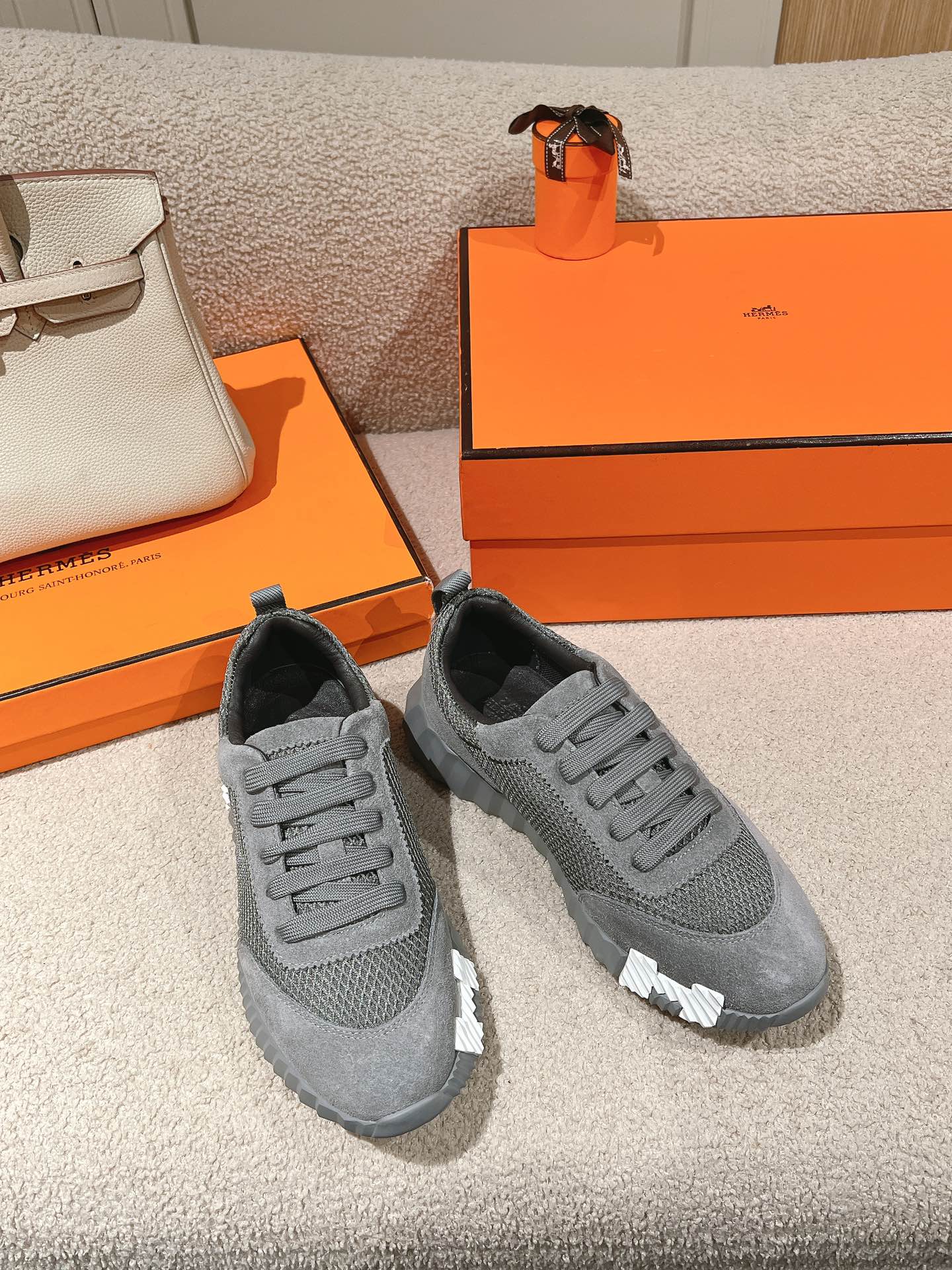MAINLAND SNEAKER IN MOUSE GRAY SUEDE AND BREATHABLE MESH FABRIC