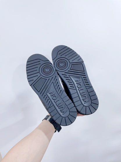 TRAINER SNEAKER IN BLACK CALFSKIN