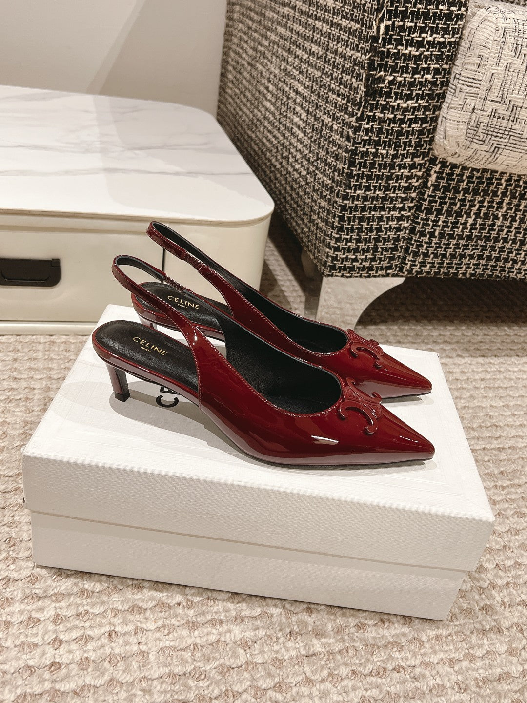 HIGH SLINGBACKS 5 CM IN RUBY RED PATENT CALFSKIN