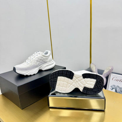 DAD SNEAKER IN WHITE LAMBSKIN AND SUEDE