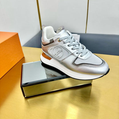 NEO RUN AWAY SNEAKER IN SILVER CALFSKIN