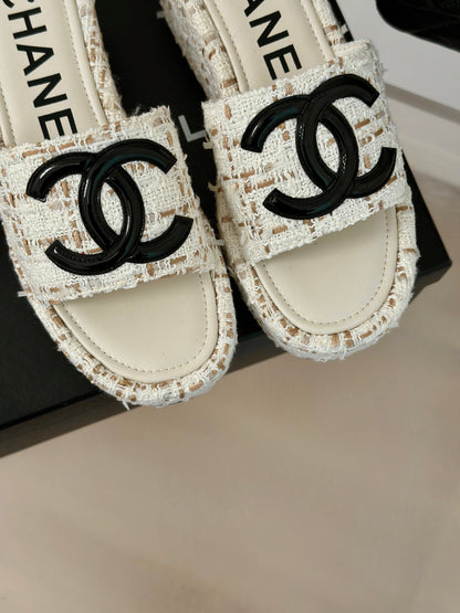 CLASSIC SLIPPERS THICK SOLE IN WHITE MIX BROWN TWEED
