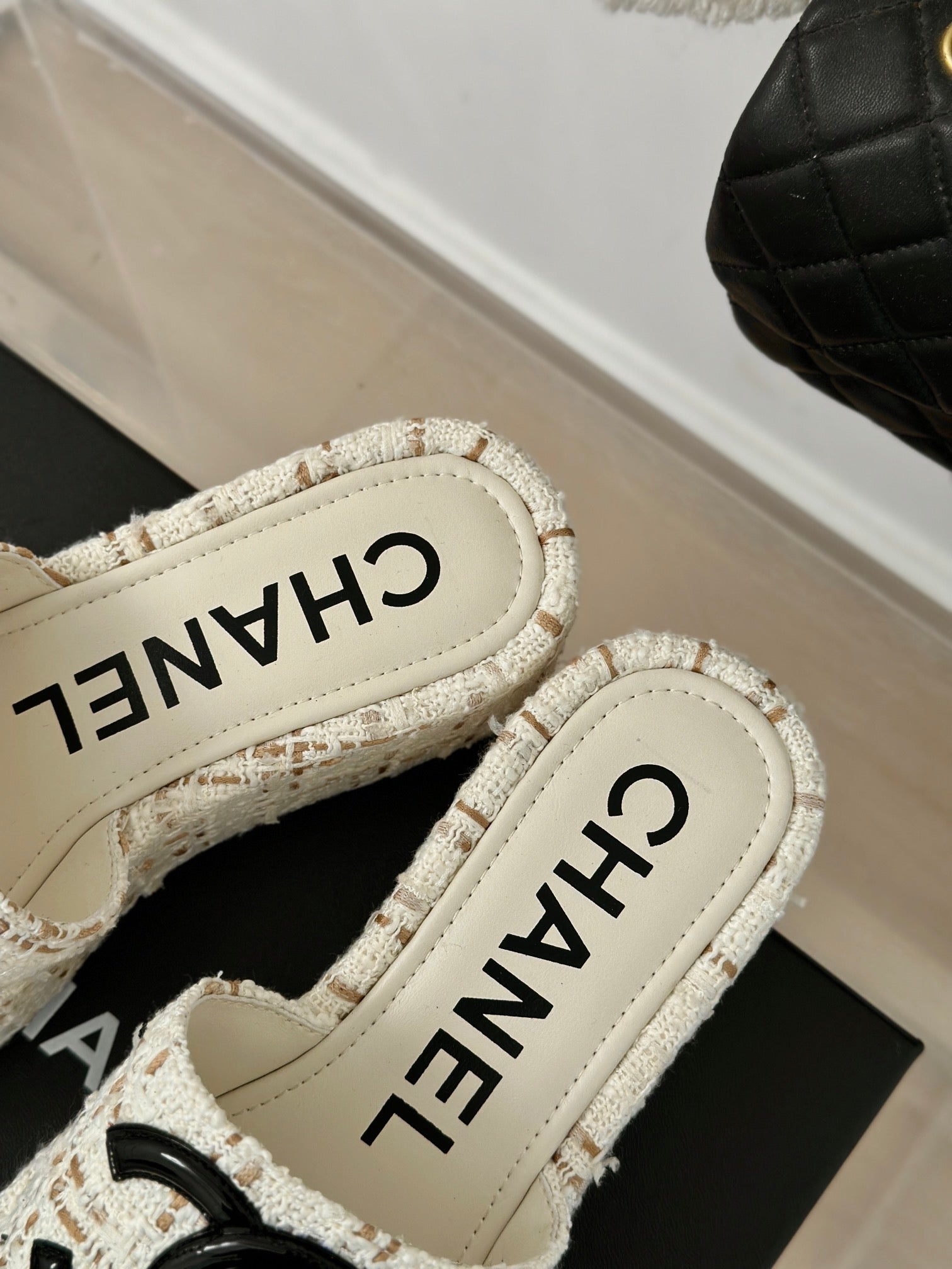 CLASSIC SLIPPERS THICK SOLE IN WHITE MIX BROWN TWEED