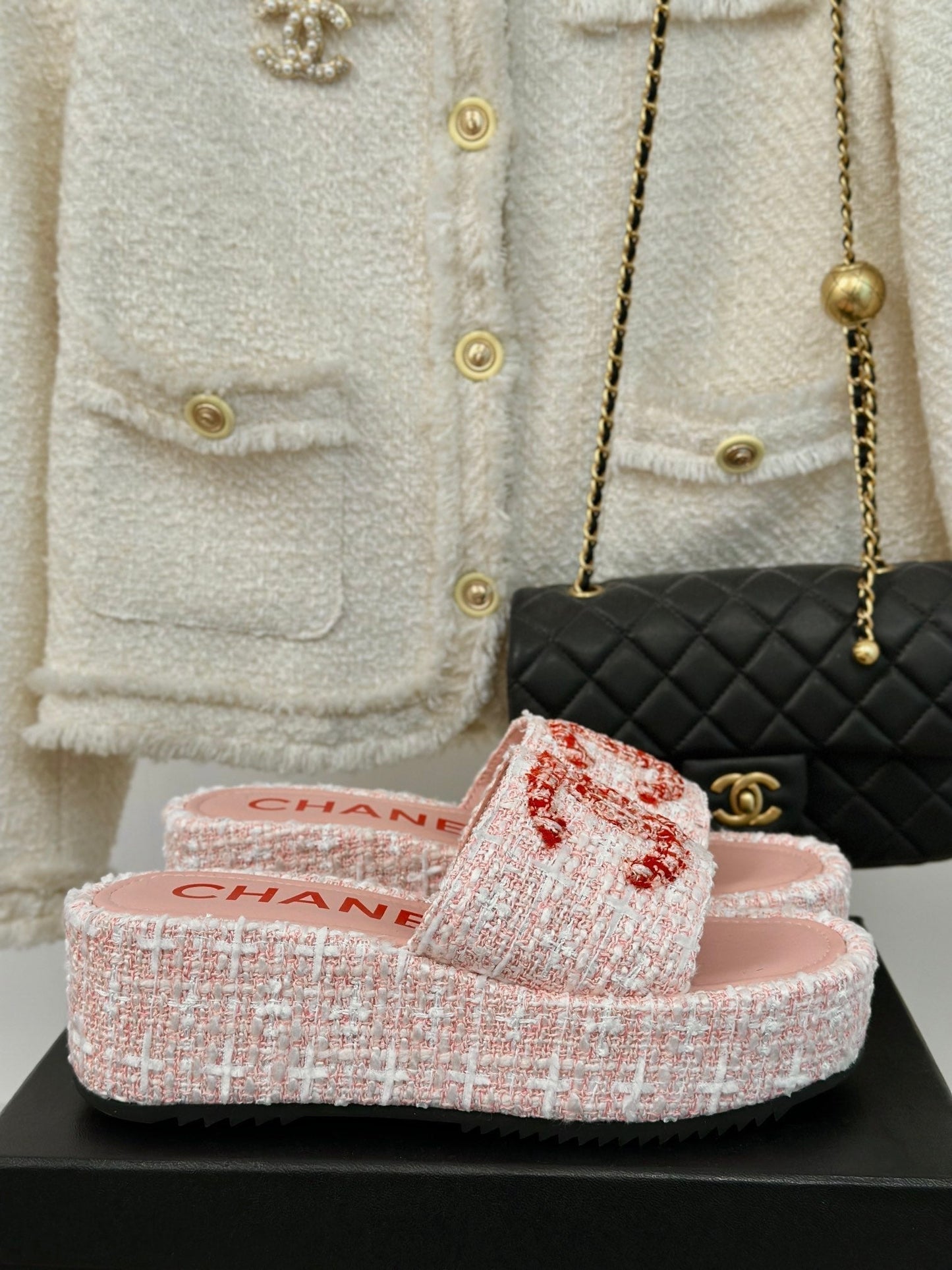 CLASSIC SLIPPERS THICK SOLE IN LIGHT PINK TWEED