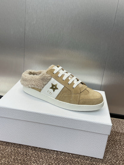 STAR SNEAKER IN CAMEL BEIGE SUEDE AND SHEARLING