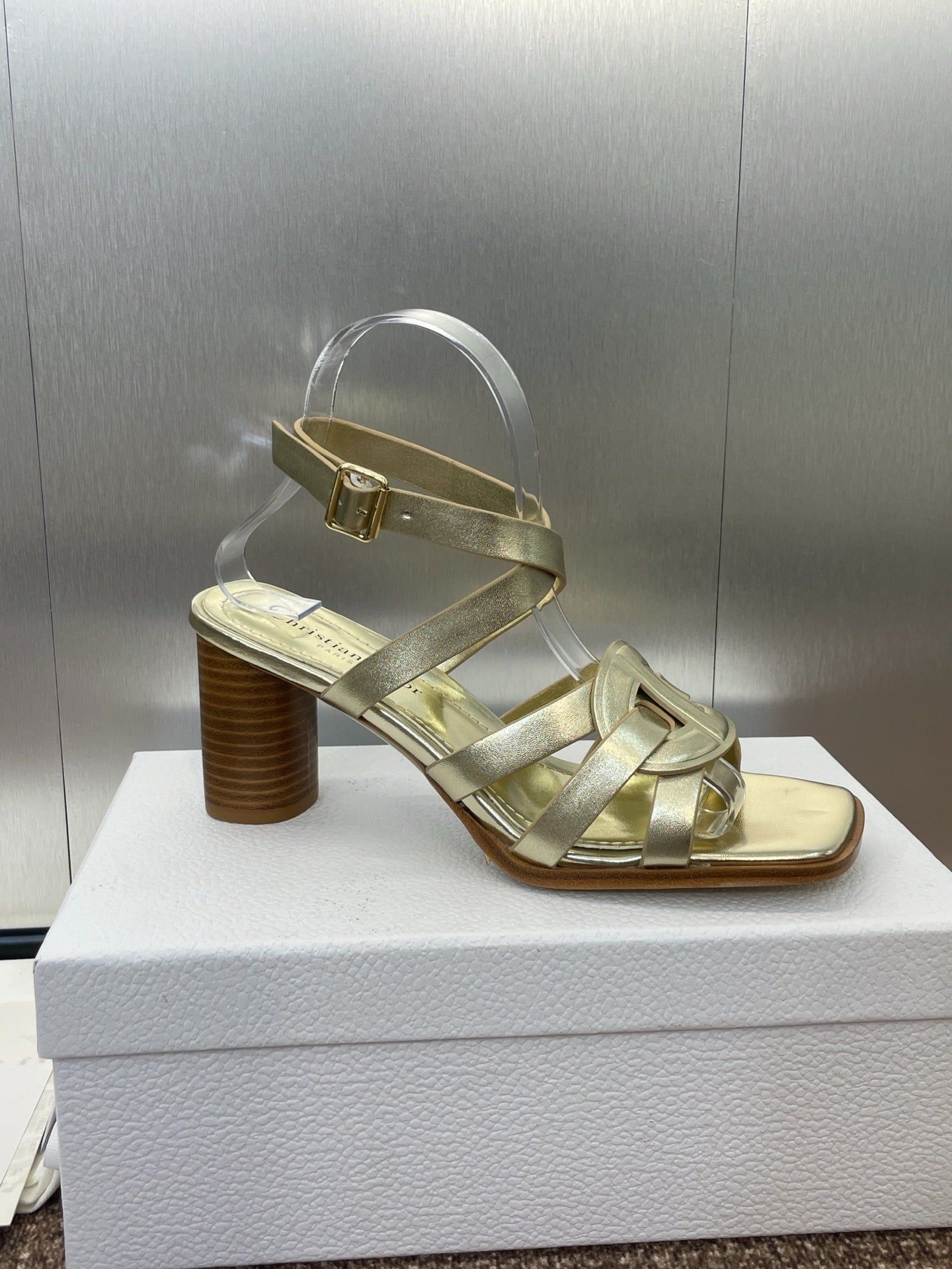 D-CLUB HIGH HEEL SLIDE 25S 80MM IN GOLD GLOSSY CALFSKIN