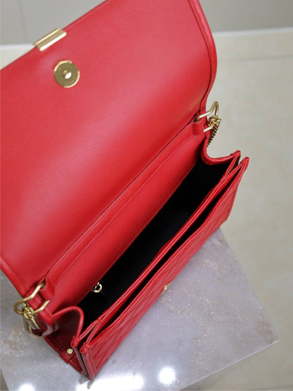 BECKY 25 IN RED QUILTED LAMBSKIN GOLD HARDWARE