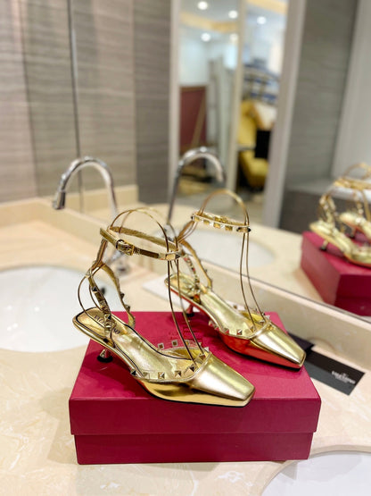 ROCKSTUD SLINGBACK IN GOLD CALFSKIN 50MM