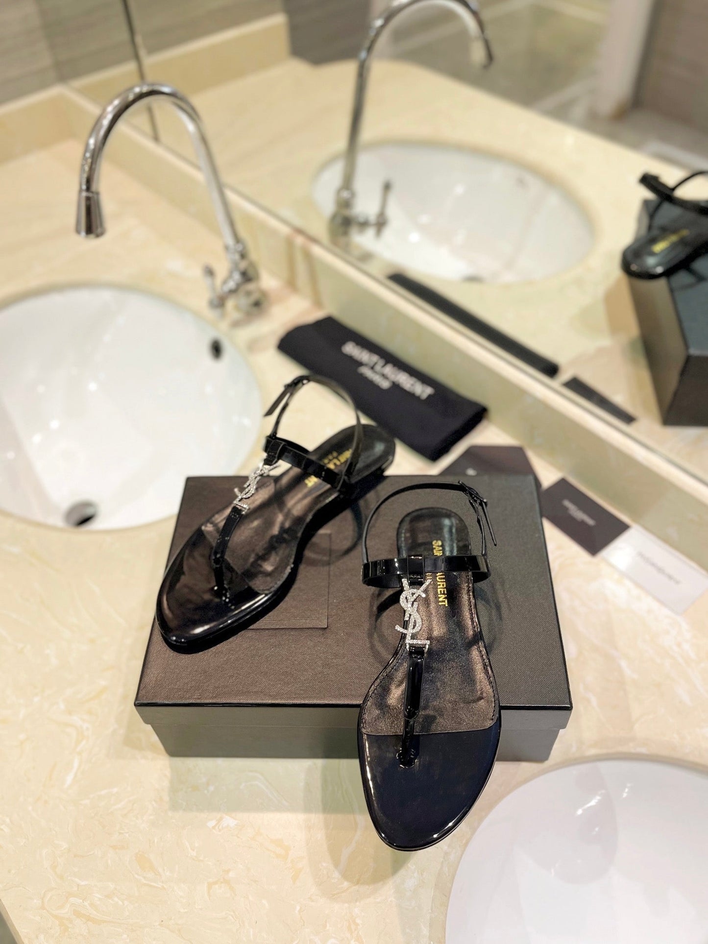 SL CASSANDRA SANDALS BLACK POLISHED CALFSKIN