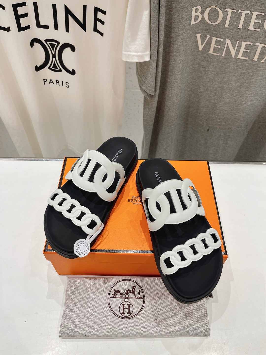 EXTRA SANDAL BLACK MIX WHITE CALFSKIN