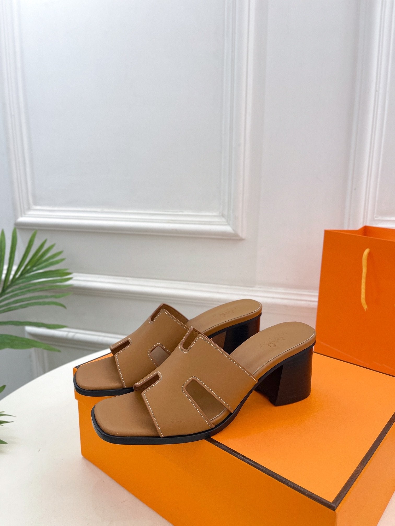HELIA 60 SANDAL BROWN