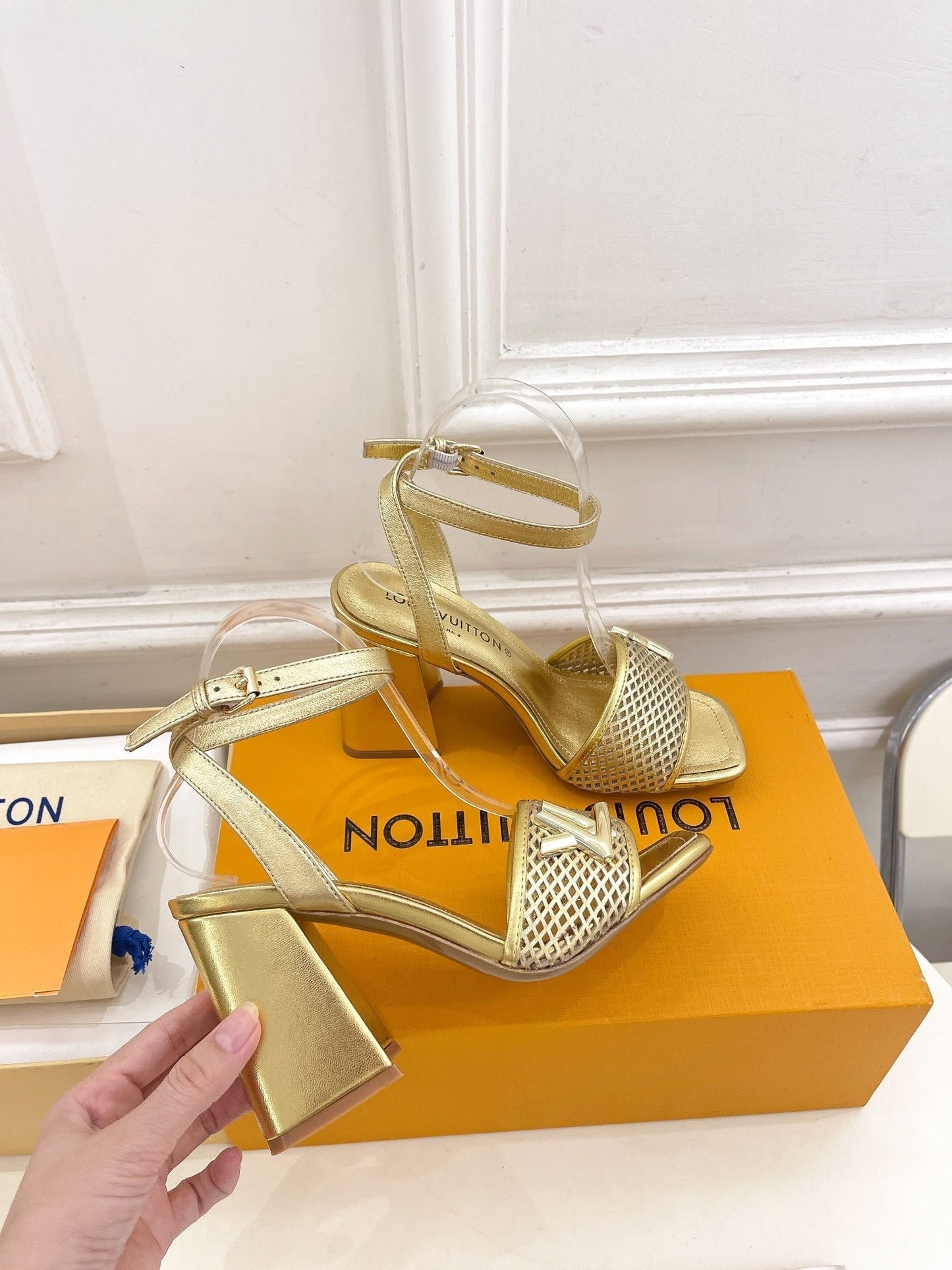 LV WOMEN HIGH SANDAL IN GOLDEN CALFSKIN