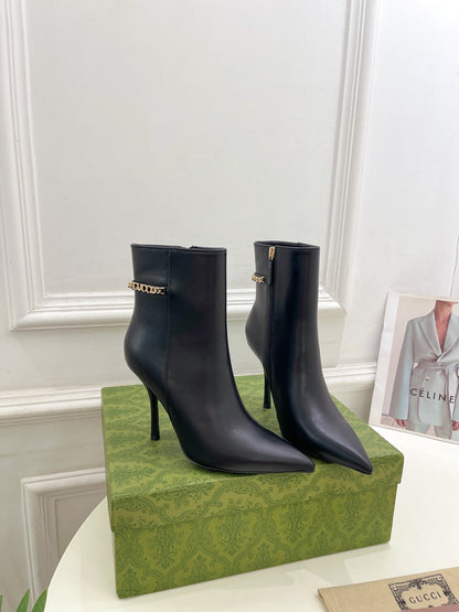 SIGNORIA SHORT BOOTS 10.5CM IN BLACK CALFSKIN