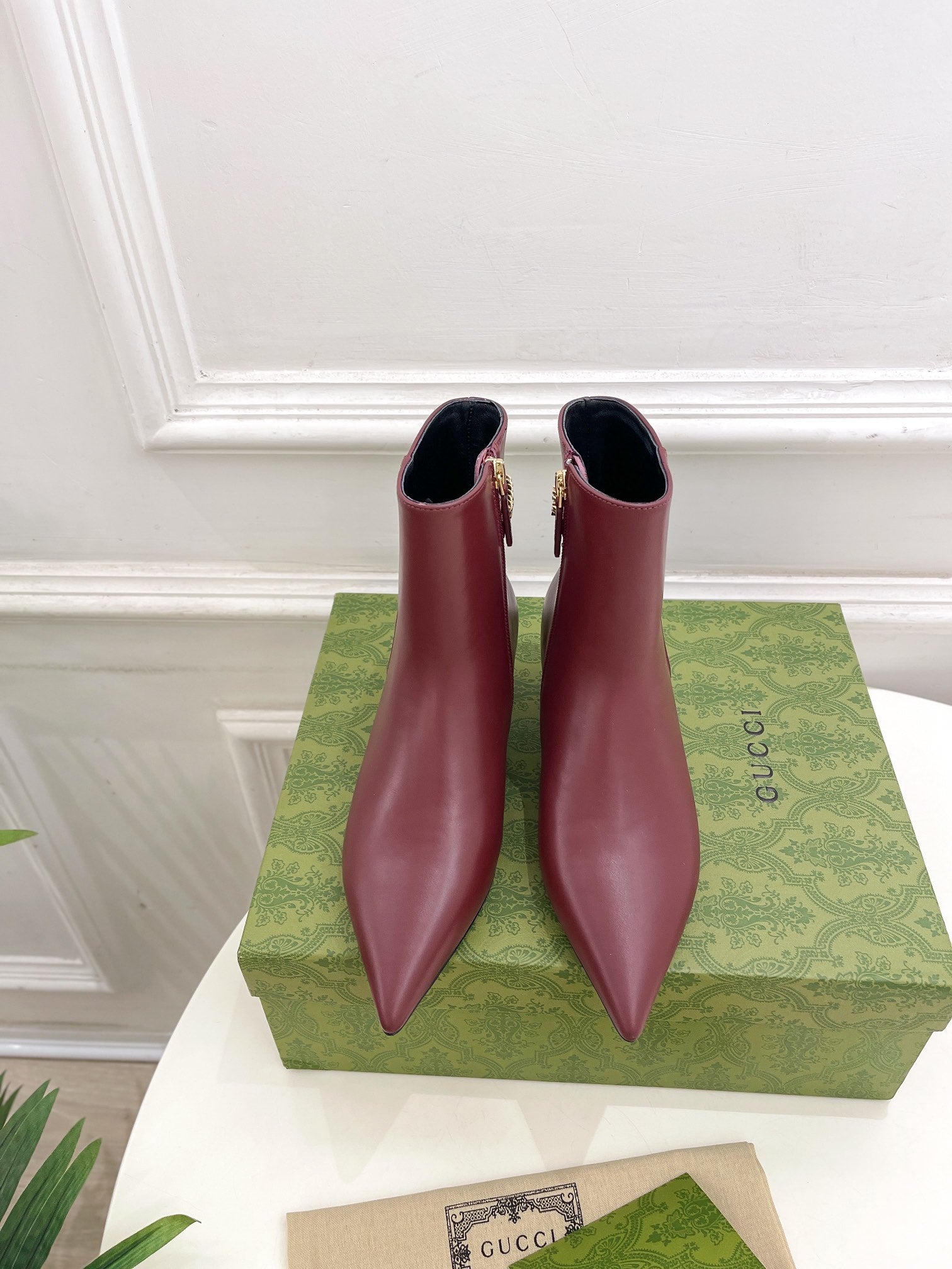 SIGNORIA SHORT BOOTS 4.5CM IN BURGUNDY RED CALFSKIN